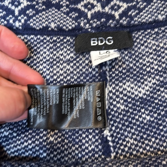 NEW! BDG Urban Outfitters Fairisle Sweater Knit Short L Weed - Picture 5 of 7